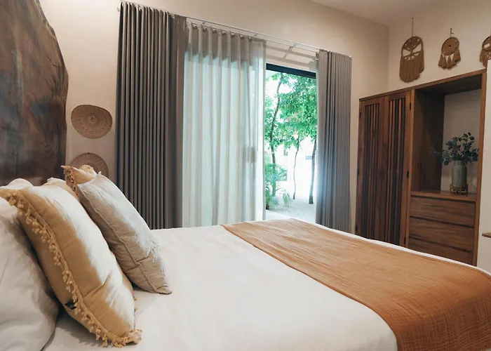 Stylish 3bd3ba In Tulum's Neighborhood *